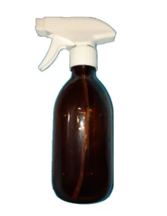   Frasco de 250ml em vidro âmbar com tampa spray gatilho  Ideal para as suas receitas DIY de difusão de ambiente, repelentes corporais, etc.! 